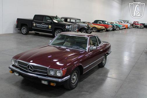 Red 1985 Mercedes-Benz 500SL