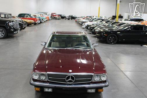 Red 1985 Mercedes-Benz 500SL