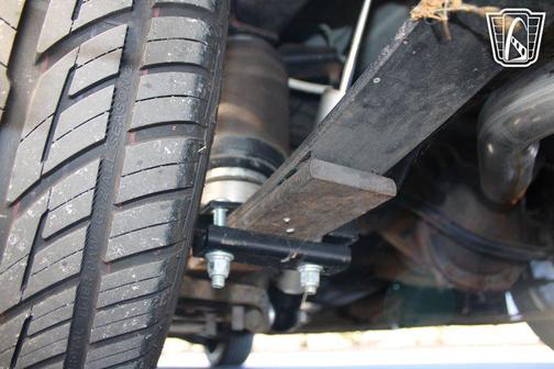 2000 Chevrolet S-10 Base