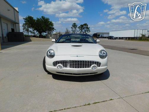 2002 Ford Thunderbird Base