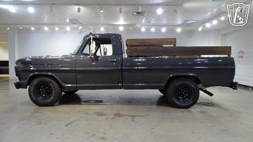 1967 Ford F100 Base