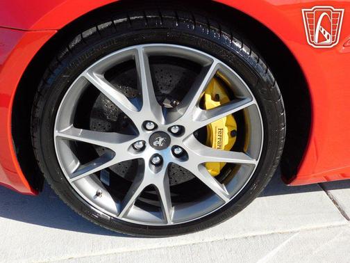2009 Ferrari California Base