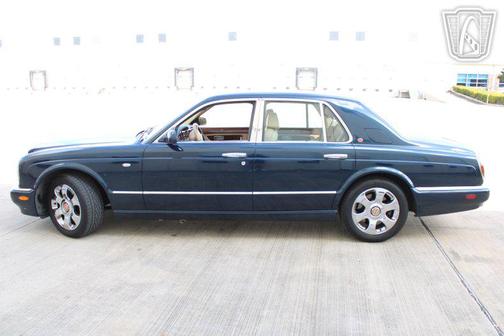 Dark Blue Metallic 2000 Bentley Arnage Red Label