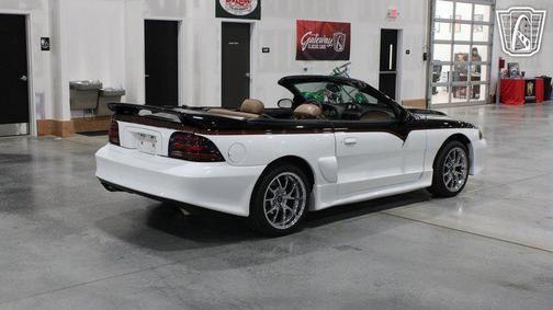 White/Black 1995 Ford Mustang GT