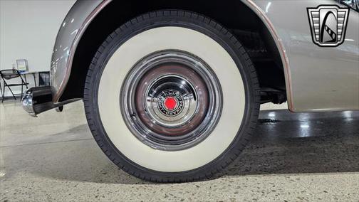 1937 Packard Super Eight