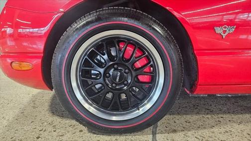 2005 Ford Thunderbird