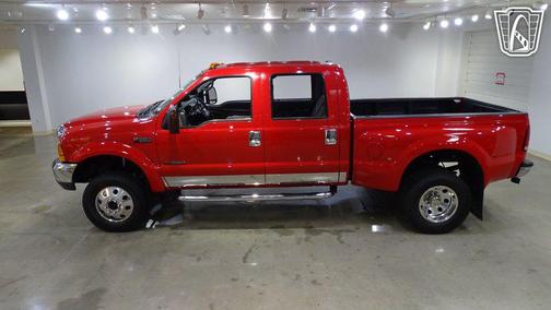 Red Clearcoat 2000 Ford F-350