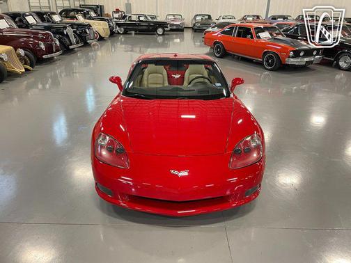 2005 Chevrolet Corvette Base