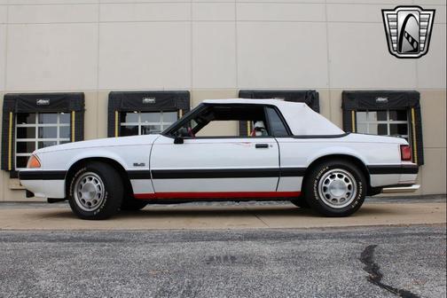 1990 Ford Mustang LX 5.0L Sport