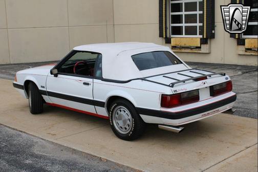 1990 Ford Mustang LX 5.0L Sport