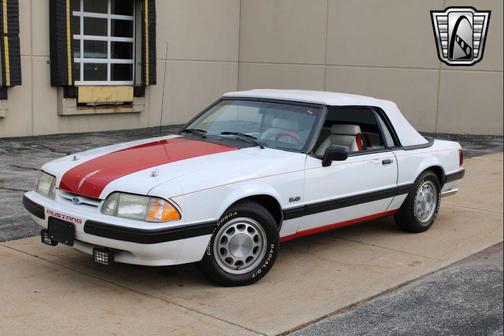 1990 Ford Mustang LX 5.0L Sport