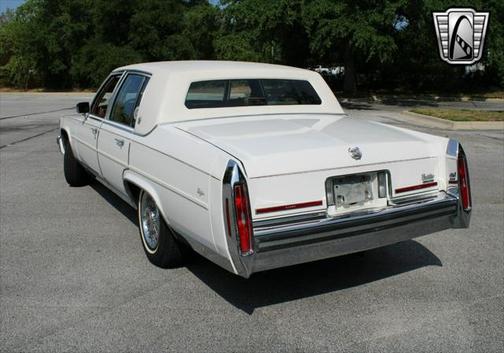 1989 Cadillac Brougham 