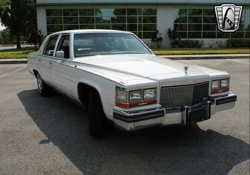 1989 Cadillac Brougham