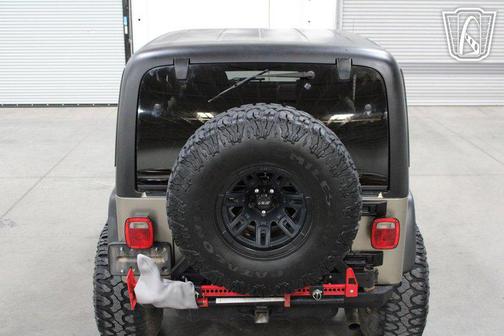 Gray 2006 Jeep Wrangler Rubicon
