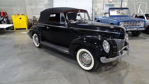 1940 Ford Deluxe Base