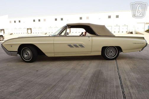 1963 Ford Thunderbird Base