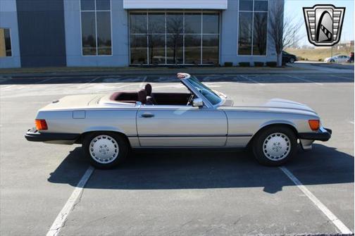 1989 Mercedes-Benz 560SL