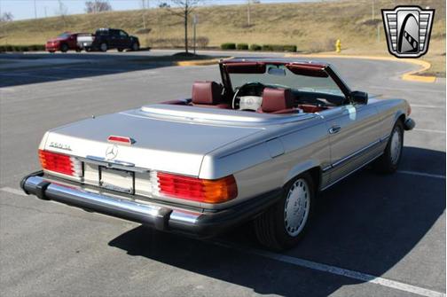 1989 Mercedes-Benz 560SL