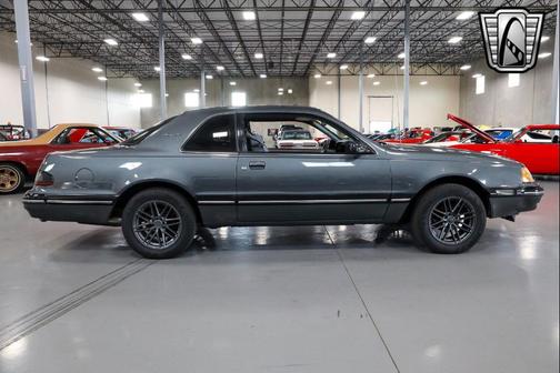 1987 Ford Thunderbird Base