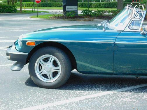1977 MG MGB 
