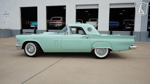 1957 Ford Thunderbird Base