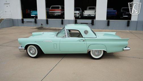 1957 Ford Thunderbird Base