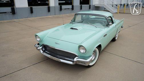 1957 Ford Thunderbird Base