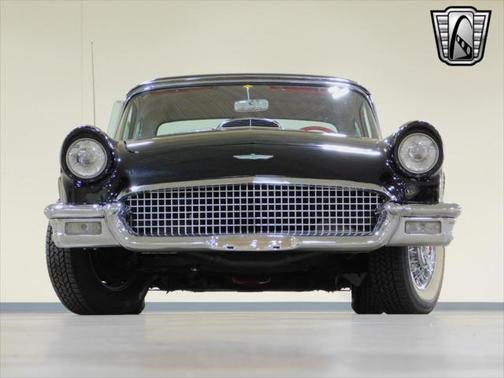 1957 Ford Thunderbird Base