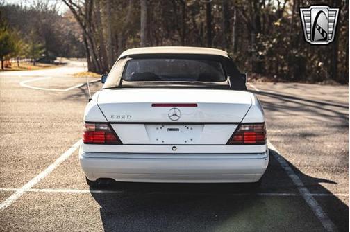 1995 Mercedes-Benz E-Class