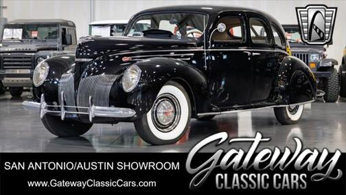 1939 Lincoln Zephyr