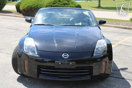 Magnetic Black Pearl 2006 Nissan 350Z Touring
