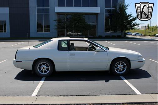 2002 Cadillac Eldorado Collectors Series