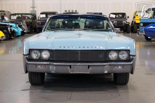 1966 Lincoln Continental 