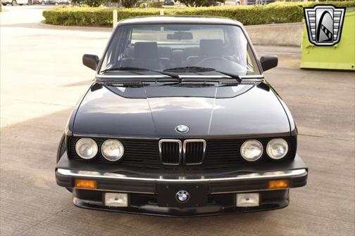 1985 BMW 528