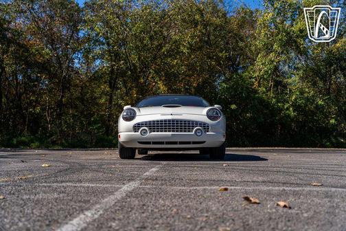 2002 Ford Thunderbird Base