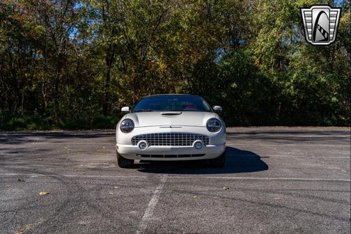 2002 Ford Thunderbird Base