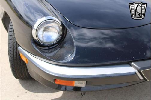Photo 5 of 32 of 1990 Alfa Romeo Spider Graduate