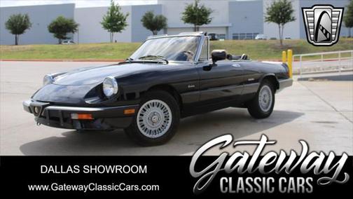 Photo 1 of 32 of 1990 Alfa Romeo Spider Graduate
