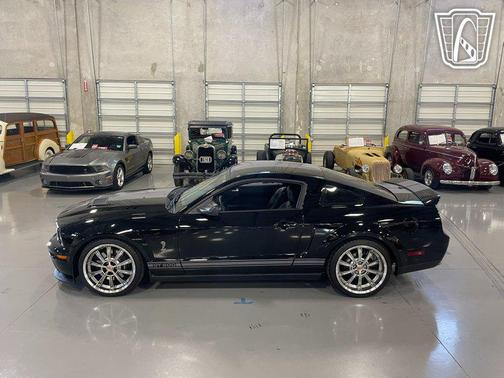 2007 Ford Shelby GT500 Base