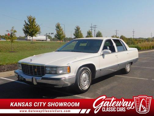 1995 Cadillac Fleetwood Standard