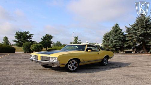 Yellow 1970 Oldsmobile Cutlass