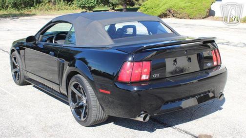 Black Clearcoat 2000 Ford Mustang GT