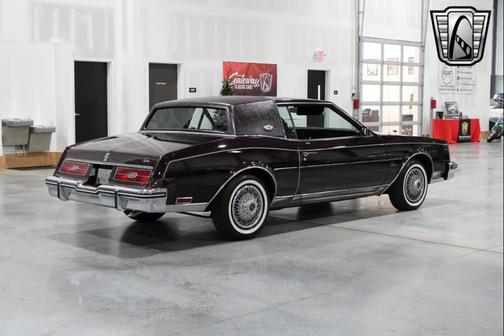 1985 Buick Riviera 