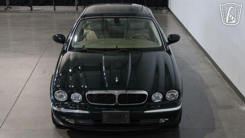 British Racing Green 2004 Jaguar XJ Base