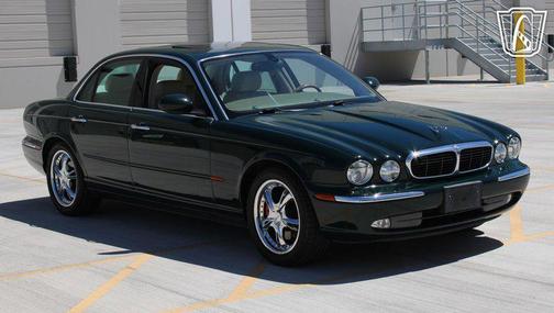 British Racing Green 2004 Jaguar XJ Base