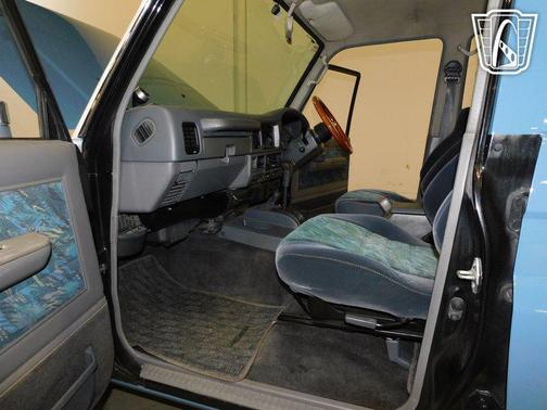 1996 Toyota Land Cruiser Base