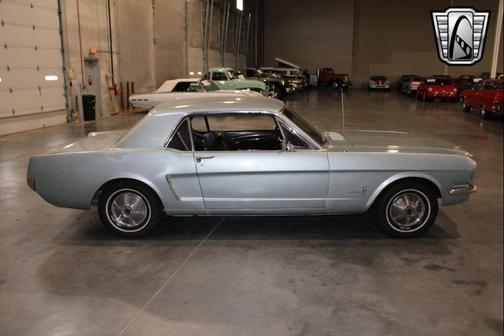 1965 Ford Mustang Base