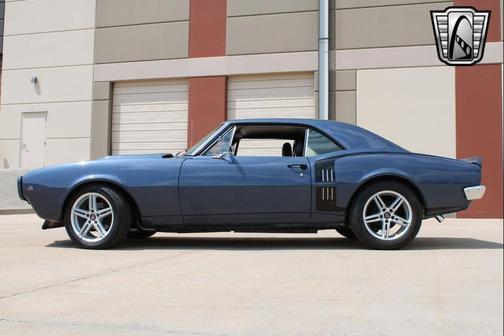 1967 Pontiac Firebird RestoMod