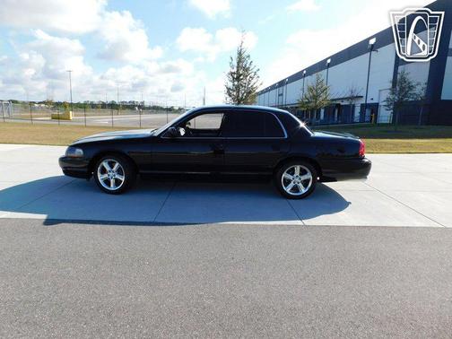 2003 Mercury Marauder 