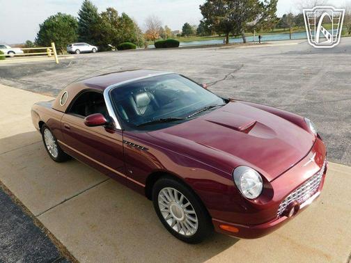 2004 Ford Thunderbird Base